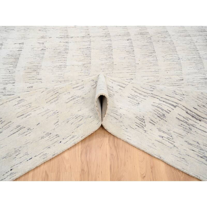 Hand Knotted Ivory Modern and Contemporary with Wool Oriental Rug (8' x